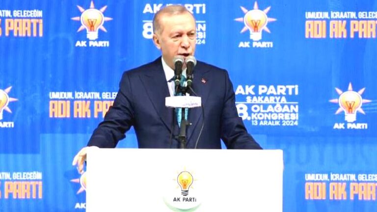 Erdoğan’dan “Suriyeliler” açıklaması: Üzülerek görüyoruz ki; çuvallarla, valizlerle geldikleri yere dönüyorlar