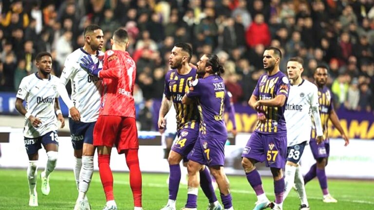 Eyüpspor 1-1 Fenerbahçe (MAÇ SONUCU – ÖZET) Kanarya zirve yarışında yara aldı!