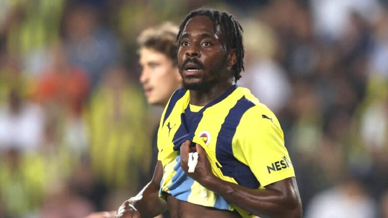 FENERBAHÇE HABERİ: Osayi-Samuel için şok transfer iddiası! Maçlarını tribünden takip etti