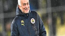FENERBAHÇE TRANSFER HABERİ: Mourinho Kostic’i örnek gösterdi! İşte istediği yeni sağ bek…