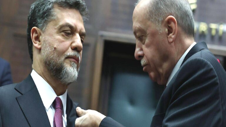 Saadet-Gelecek Partisi Grubu düştü; yeniden yapılanma çalışmaları başladı