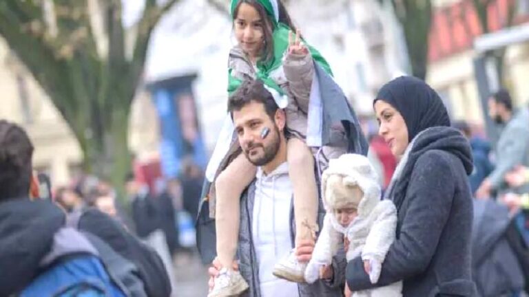 Suriye: AB ülkeleri sığınma başvurularını durdurdu, sınır dışı tartışılıyor