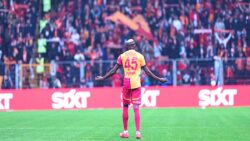 TRANSFER HABERİ | Galatasaray’da Victor Osimhen depremi! Napoli ikna olmak üzere