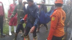 Endonezya’da meydana gelen heyelanda en az 16 kişi hayatını kaybetti