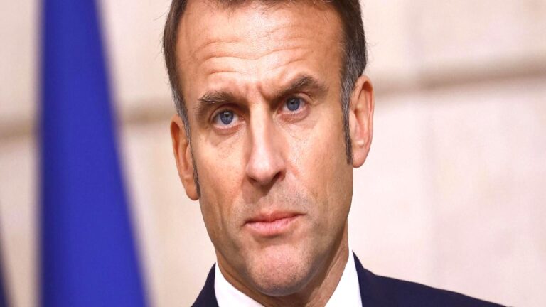 Fransa’da Macron’un istifası göz ardı edilmiyor