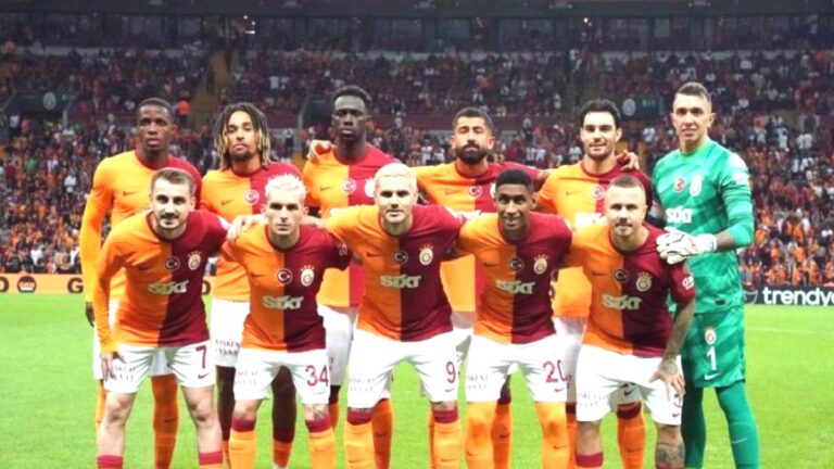Galatasaray’dan ayrılan o yıldızı yeni takımında yerden yere vurdular!
