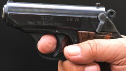 Güney Kıbrıs’ta Pakistanlı genç polis kurşunuyla öldü: 3 Kıbrıslı Türk hakkında tutuklama emri çıkarıldı