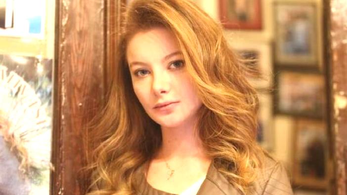 Oyuncu Sedef Şahin’den sektör eleştirisi: Mesele yetenek değil, hangi menajerlik şirketiyle çalıştığın; güçlü olan güçsüzün kafasını eziyor