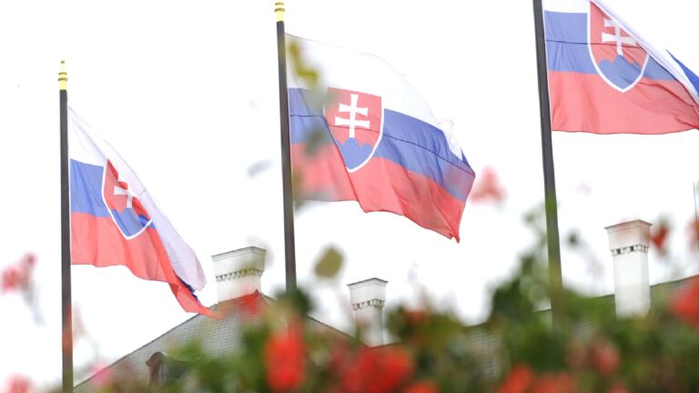 Slovakya meclisinde bugün Fico hükümetinin güven oylaması yapılacak