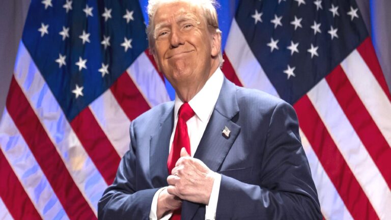 Trump, Zelenskiy’nin müzakereye hazır olduğuna dair inancını bir kez daha belirtti