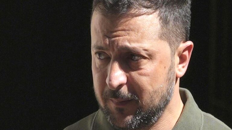 ABD’den Zelenskiy’e tepkiler kesilmiyor: ‘Trump’ı kamuoyu önünde eleştirmek Zelenskiy’e geri tepecek’