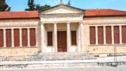 Kıbrıs’ta bomba alarmı: Yüzlerce okul tahliye edildi