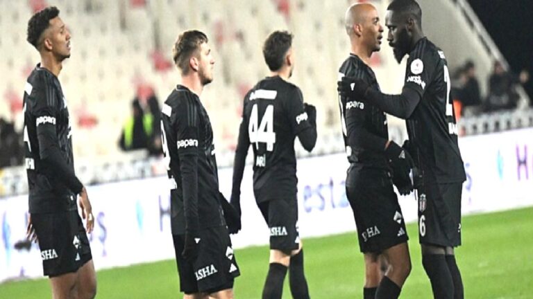 Spor yazarlarından Net Global Sivasspor-Beşiktaş maçı değerlendirmeleri