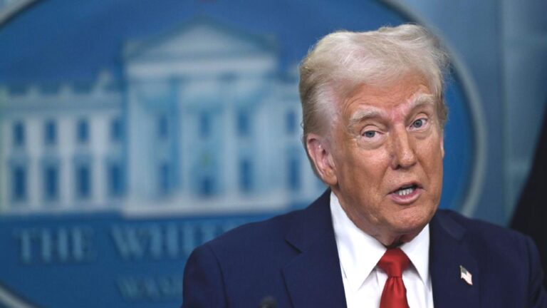 Trump’tan ‘İran’a maksimum baskı’ politikası: ‘İran nükleer silaha sahip olamaz’