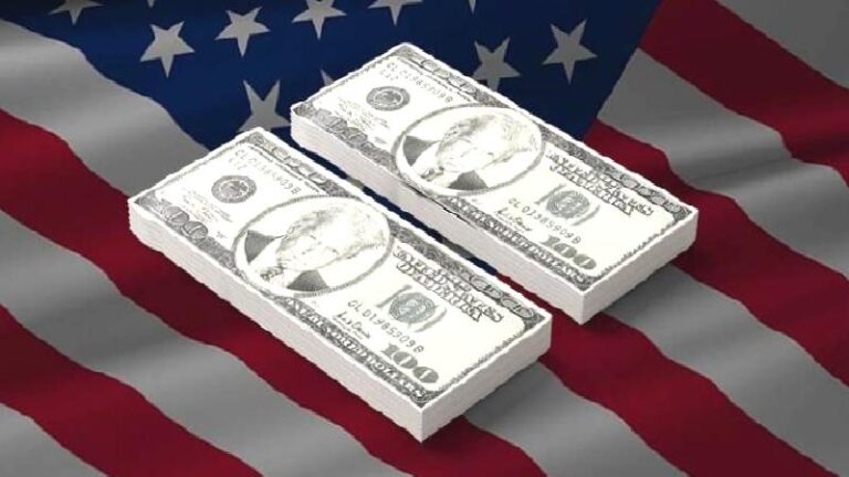 ABD’de 100 dolarlık banknotlarda Trump’ın resminin yer alması için yasa tasarısı sunuldu