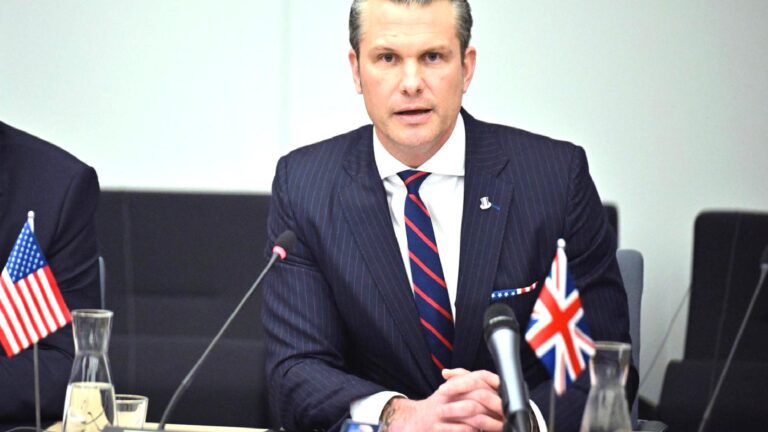 Hegseth: Kiev barış arzusunu kanıtladığında Trump bir karar verecek