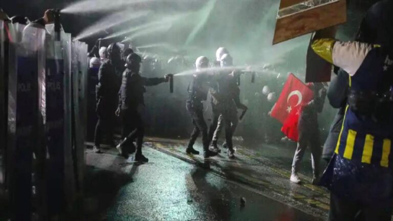 İngiltere ve Fransa’dan Türkiye’ye “demokrasi” uyarısı