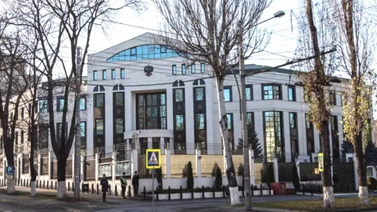 Moldova Dışişleri Bakanlığı, Rusya Büyükelçiliği’nin üç çalışanını ‘istenmeyen kişi’ ilan etti
