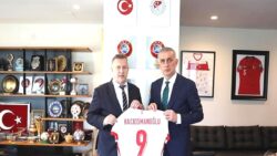 Polonya Futbol Federasyonu Başkanı Kulesza TFF Başkanı Hacıosmanoğlu’nu ziyaret etti