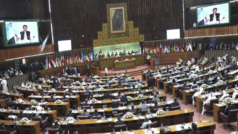 Suriye’nin İslam İşbirliği Teşkilatı üyeliği aktif hale getirildi