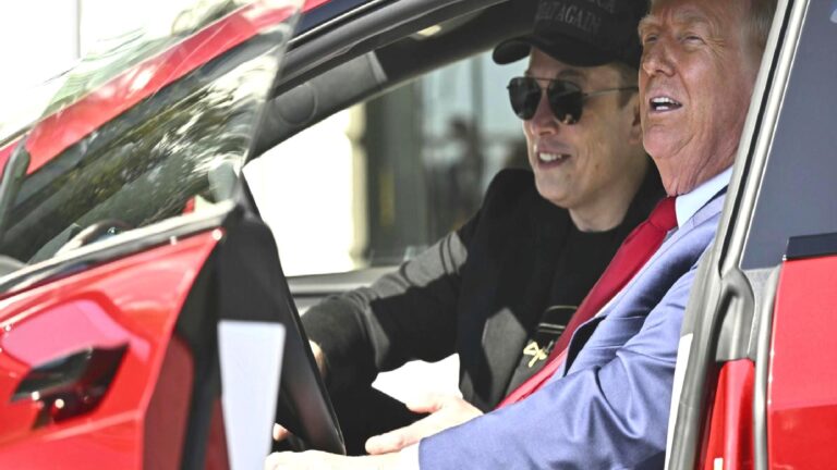 Trump, Elon Musk için araba aldı: ‘Benim kullanmama izin yok’