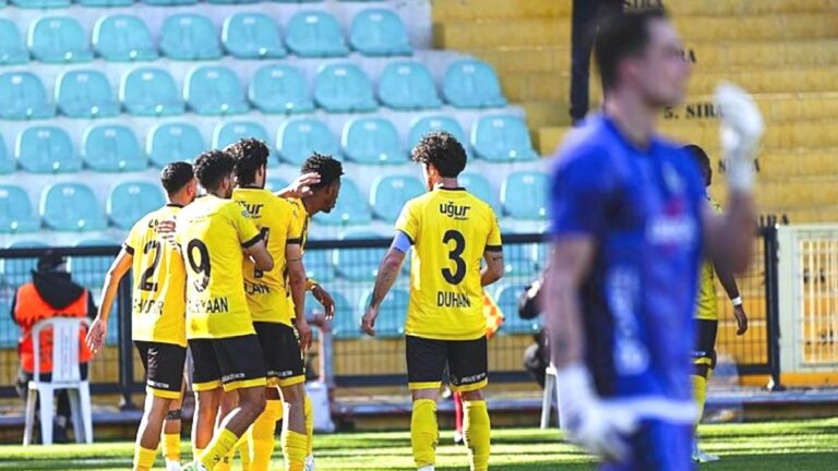 Uğur Okulları İstanbulspor 3-0 Sakaryaspor (MAÇ SONUCU ÖZET)