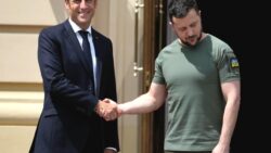 Zelenskiy: Macron ile Mirage savaş uçaklarının sayısını artırma konusunda anlaştık