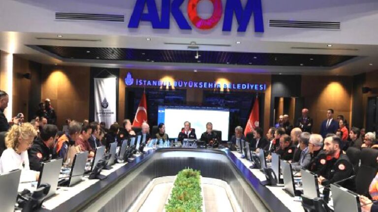 AKOM Bilim Kurulu’ndan deprem sonrası ilk açıklama: Büyük deprem riski ortadan kalkmadı