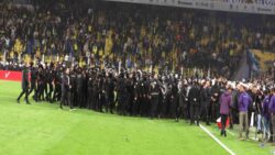 Fenerbahçe – Galatasaray derbisinde taşkınlık yapan 43 kişi hakkında işlem başlatıldı