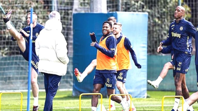 Fenerbahçe, Net Global Sivasspor maçı kadrosunu açıkladı! 4 çok önemli eksik