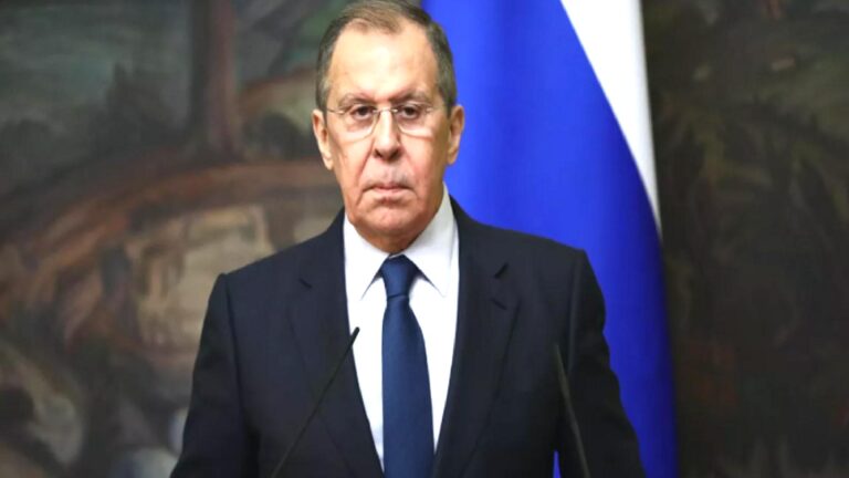 Lavrov, BRICS Dışişleri Bakanları Toplantısı’na katılmak üzere Brezilya’ya geldi