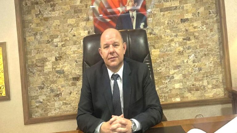 Okul müdüründen eylemlere engel: Öğrencilere 5 gün tatil, öğretmene görevden uzaklaştırma!