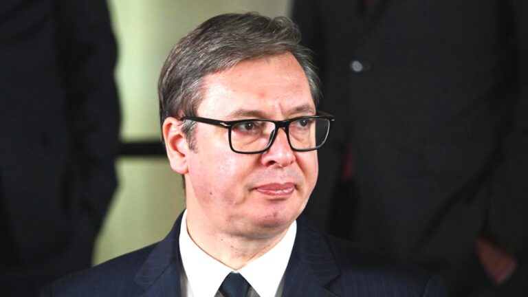 Sırbistan Cumhurbaşkanı Vucic: İki dünya lideri gizlice Putin’le görüşüyordu