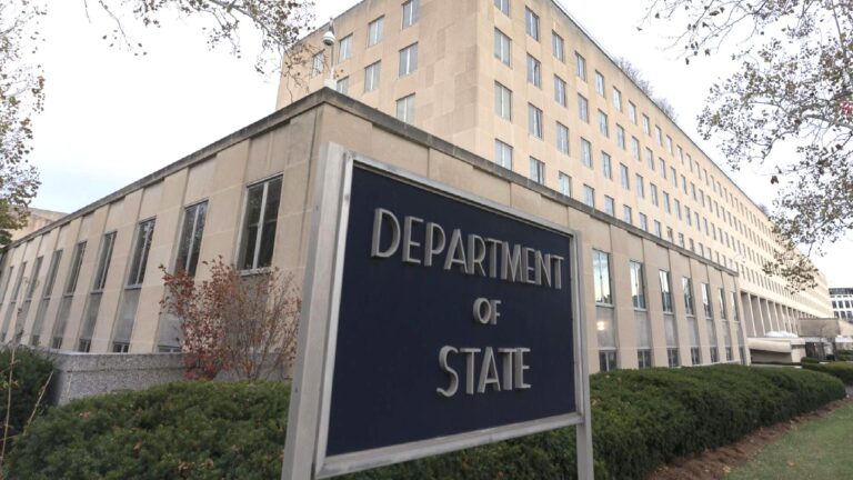 ABD Dışişleri Bakanlığı: ABD hala Rusya ve Ukrayna arasında doğrudan görüşmeleri destekliyor