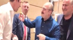 AKP’li Varank’ın Ali Koç’a baklava yedirdiği görüntülerle ilgili çarpıcı iddia: “Anlık gelişmedi, izlediğiniz 3. çekim”