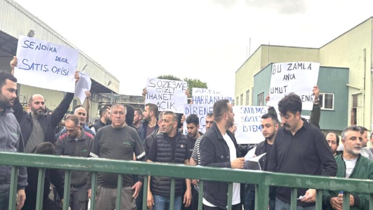 Aroma işçileri üretimi durdurdu: “Bu sendikal anlayış, işçinin değil patronun yanında saf tutan bir anlayış”