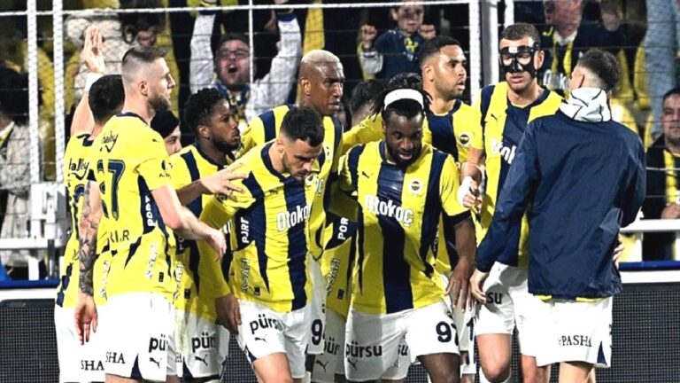 Fenerbahçe’de derbi öncesi çifte şok! İki yıldız isim kadroda yok