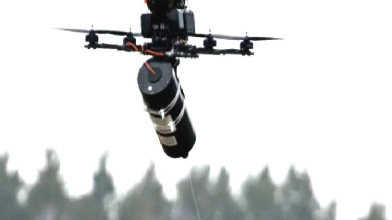 Fiber optik kablolu drone, Ukrayna’da savaşın seyrini nasıl değiştiriyor?