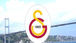 Galatasaray 5 yıldızlı bayrağı astı!