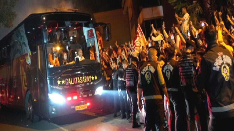 Galatasaray takım otobüsüne saldırı!