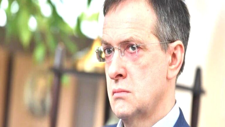 Medinskiy: Bismarck her zaman ‘Ruslar er ya da geç kendilerine ait olan için gelirler’ derdi