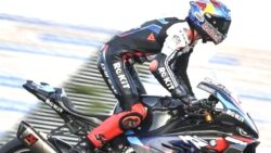 Millî motosikletçi Toprak Razgatlıoğlu’ndan nefes kesen mücadele: 0.027’lik farkla ikinci oldu