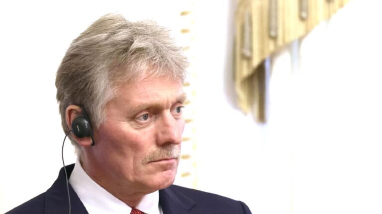 Peskov: Ukrayna’dan kimin Rusya ile belge imzalayacağı sorusu öyle ya da böyle gündeme gelecek
