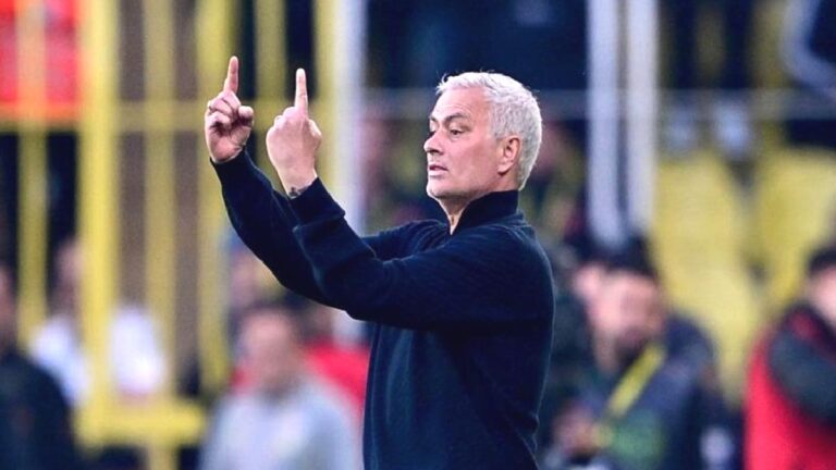 TRANSFER HABERLERİ | Jose Mourinho Fenerbahçe’den ayrılırsa iki yıldız yolcu!