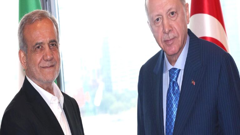 Cumhurbaşkanı Erdoğan, mevkidaşı Pezeşkiyan ile görüştü