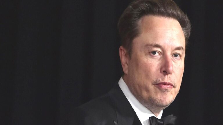 Elon Musk: BM fonları kesilsin