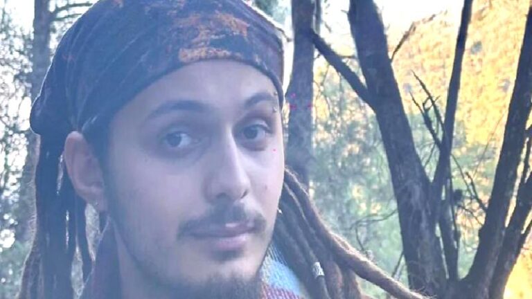 Galatasaray Üniversitesi öğrencilerinden ev hapsindeki arkadaşları Arda için özgürlük çağrısı