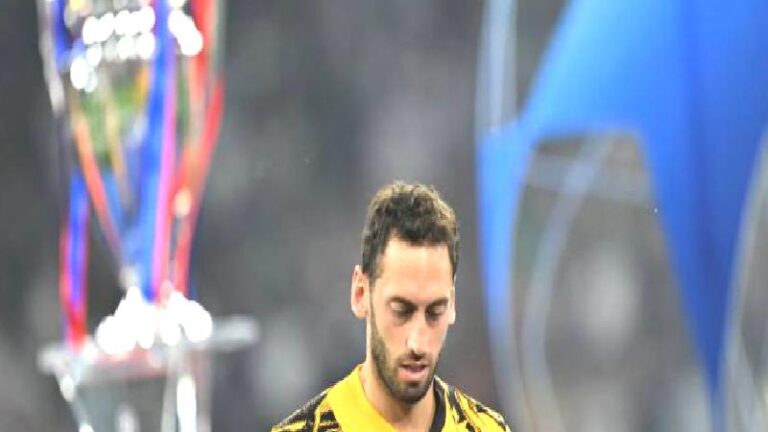 Hakan Çalhanoğlu, Şampiyonlar Ligi tarihine geçti