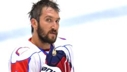NHL’in Rus efsanesi Oveçkin, Ukrayna’da ‘kara listeye’ alındı
