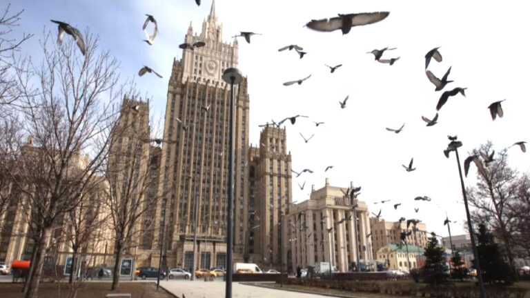 Rusya Dışişleri’nden NATO Genel Sekreteri’ne: Yabancı dil bilmek faydalı